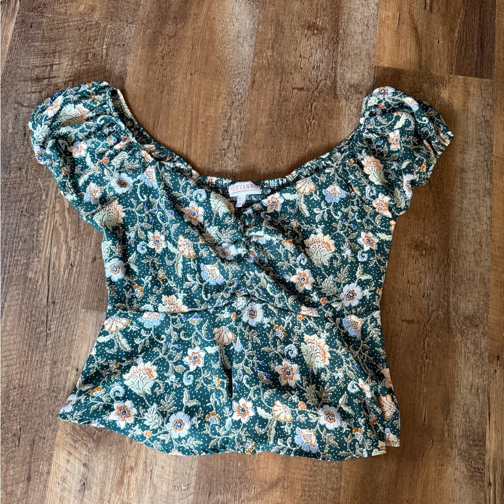 SHYANNE top
